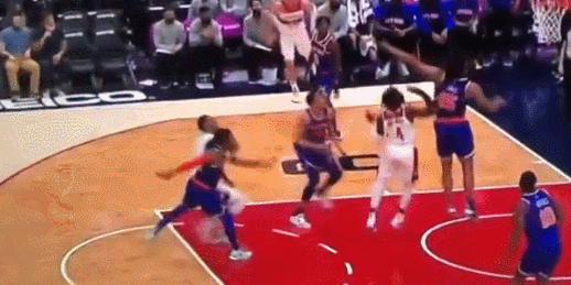 狂扔24記三分球！羅斯拼到受傷！幸好能給他打下手