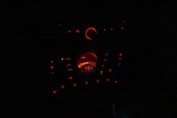 MINI COOPER Excitement：代步車不敷衍，操控、外形講品味