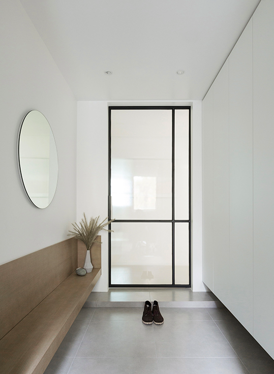 165㎡花50萬做極簡裝修，雖稱不上豪華，居住卻最經得住歲月考驗