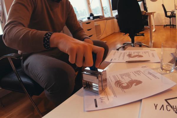 中國小夥的航海日記(一):在瑞典買船,我掏空了所有積蓄 中國小夥的航海日記(一):在瑞典買船,我掏空了所有積蓄