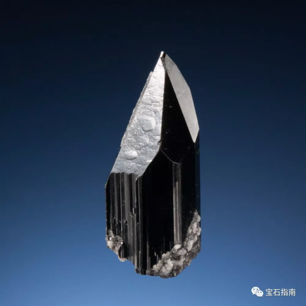 坦尚尼亞：坐擁200餘種寶石的“黑馬”產地