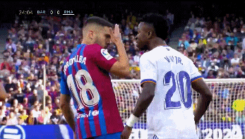 皇家馬德里2-1巴薩，客場帶走3分，阿扎枯坐90分鐘