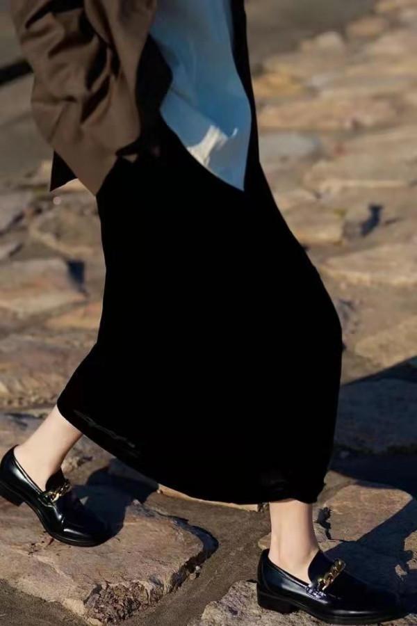 秋冬季節別穿馬丁靴了,更流行這幾雙鞋,修飾效果好又時尚 秋冬季節別穿馬丁靴了,更流行這幾雙鞋,修飾效果好又時尚