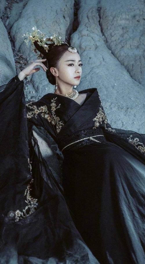 娛樂圈“曇花一現”的明星,有的一線變二線,有的做起了直播帶貨 娛樂圈“曇花一現”的明星,有的一線變二線,有的做起了直播帶貨