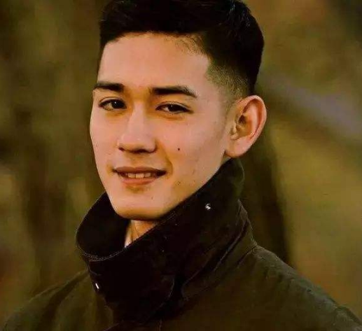 亞洲最時尚面孔評選，男榜肖戰第二