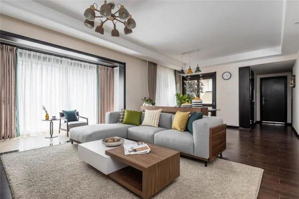 黃石裝修｜三室兩廳北歐原木風格，開啟簡單而幸福的美好生活