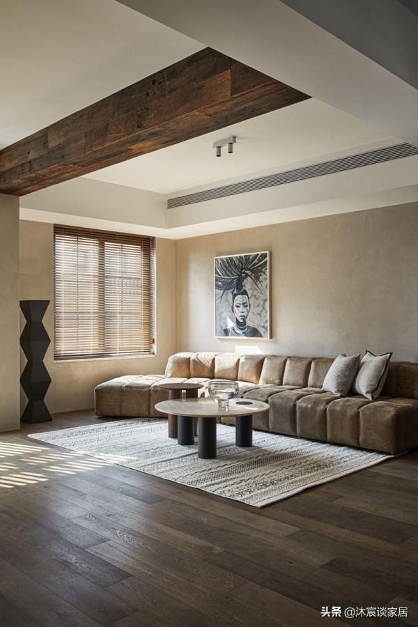 初看，他家真是“家徒四壁”，細品，真的是很有味道，越看越喜歡