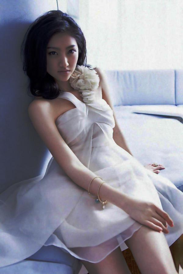 家是生活的博物館，景甜的著裝你學會了嗎