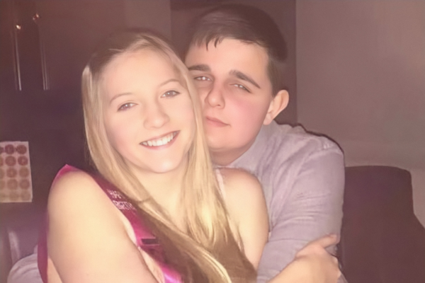 2016年，英國女孩因遭跟蹤5次報警，竟被忽視開罰單，半年後遇害