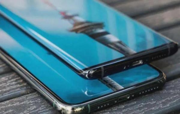 手機曲面屏和直面屏孰強孰弱，曲屏更高階？消費者又該如何選擇