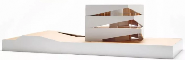 現代住宅，鋼筋混凝土鑄成動態扇形