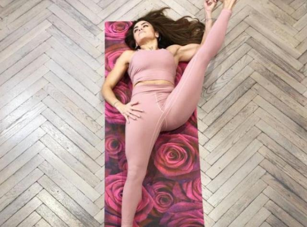 拉伸大腿後側最好的瑜伽體式，一定要常練