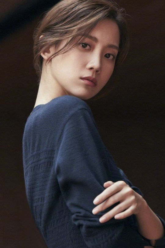 防彈少年團閔玧其感染新冠後，休·傑克曼也確診，喉嚨乾澀流鼻涕