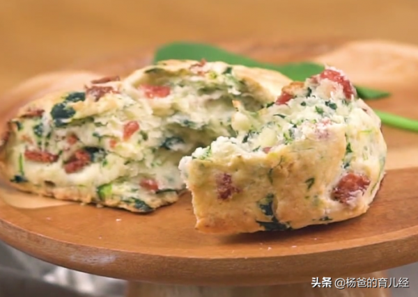 孩子愛吃的菠菜火腿司康,葷素搭配的輔食美味,吃一次念念不忘 孩子愛吃的菠菜火腿司康,葷素搭配的輔食美味,吃一次念念不忘