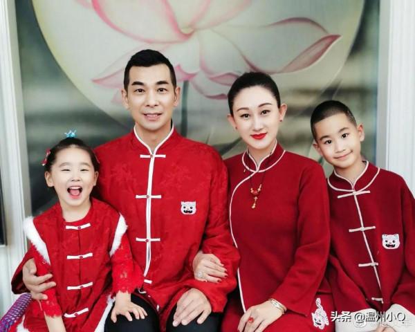 明星們新年曬全家福,其樂融融,幸福得讓人羨慕 明星們新年曬全家福,其樂融融,幸福得讓人羨慕