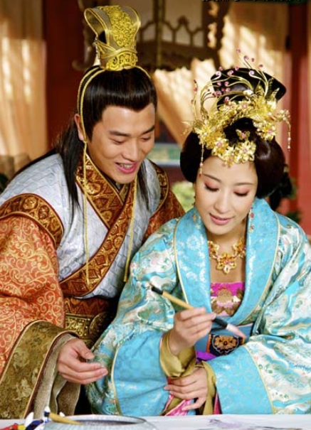 香港蘇富比春拍上,2.8億的鬥彩雞缸杯,憑什麼那麼貴? 香港蘇富比春拍上,2.8億的鬥彩雞缸杯,憑什麼那麼貴?