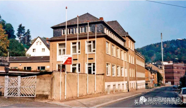 德表,朗格與格拉蘇蒂原創 德表,朗格與格拉蘇蒂原創