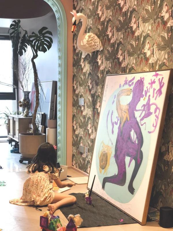 杭州爸爸花85w為女兒造迪士尼同款家，公主房、水晶燈、夢幻色…