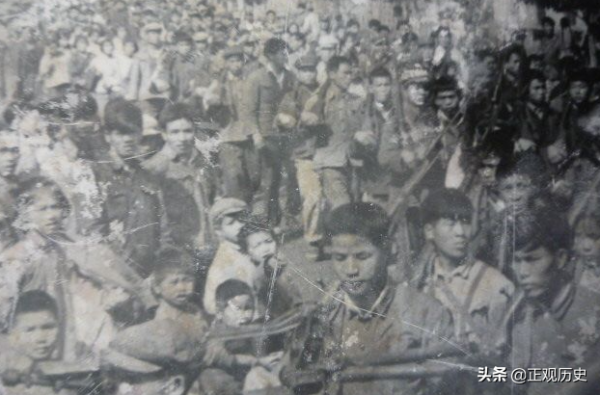 1985年,支馬越軍突襲峙浪,特工潛入邊境復仇,被民兵打回老巢 1985年,支馬越軍突襲峙浪,特工潛入邊境復仇,被民兵打回老巢