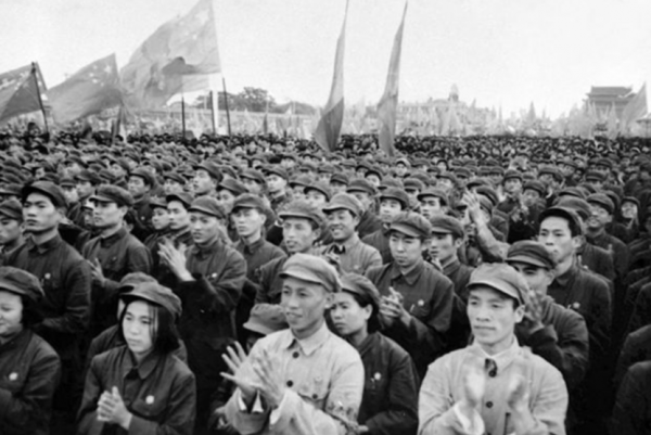 1949年開國大典，40名女便衣潛伏天安門，軍統“賽狸貓”打退堂鼓