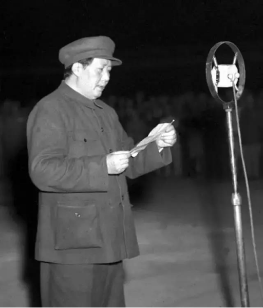 遼瀋戰役後,得知衛立煌被困,毛澤東指示鄧小平:保護好他的家人 遼瀋戰役後,得知衛立煌被困,毛澤東指示鄧小平:保護好他的家人