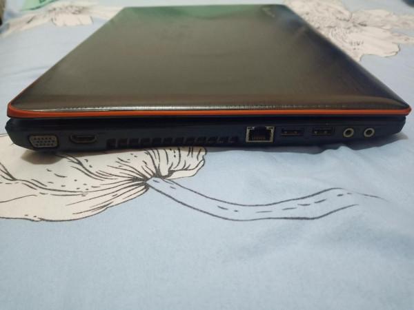 女生自用聯想Y470筆記本