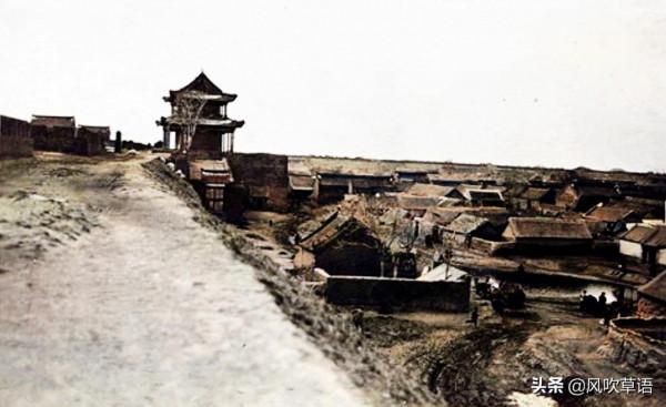 1913年在開封古城東南隅所見,宋門高大,繁塔巍峨 1913年在開封古城東南隅所見,宋門高大,繁塔巍峨