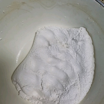 早上不知道吃什麼，一碗紫薯餅全搞定