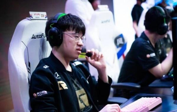 寶博體育：有人來，自然有人走，Kanavi宣佈離開