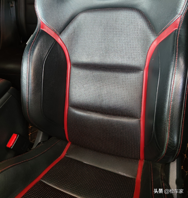 瑕疵車值不值得買?這輛賓士CLA45只要30萬,比市場價便宜5萬 瑕疵車值不值得買?這輛賓士CLA45只要30萬,比市場價便宜5萬