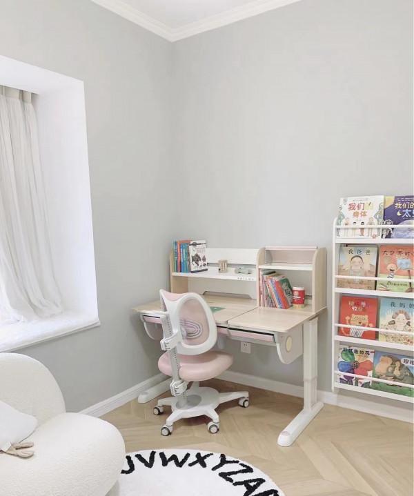 女主堅持簡潔實用的裝修，不浪費1㎡的空間，入住2年依舊如新