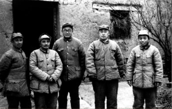 1969年,粟裕給許世友打電話:老母親在南京生活困難,請關照一下 1969年,粟裕給許世友打電話:老母親在南京生活困難,請關照一下