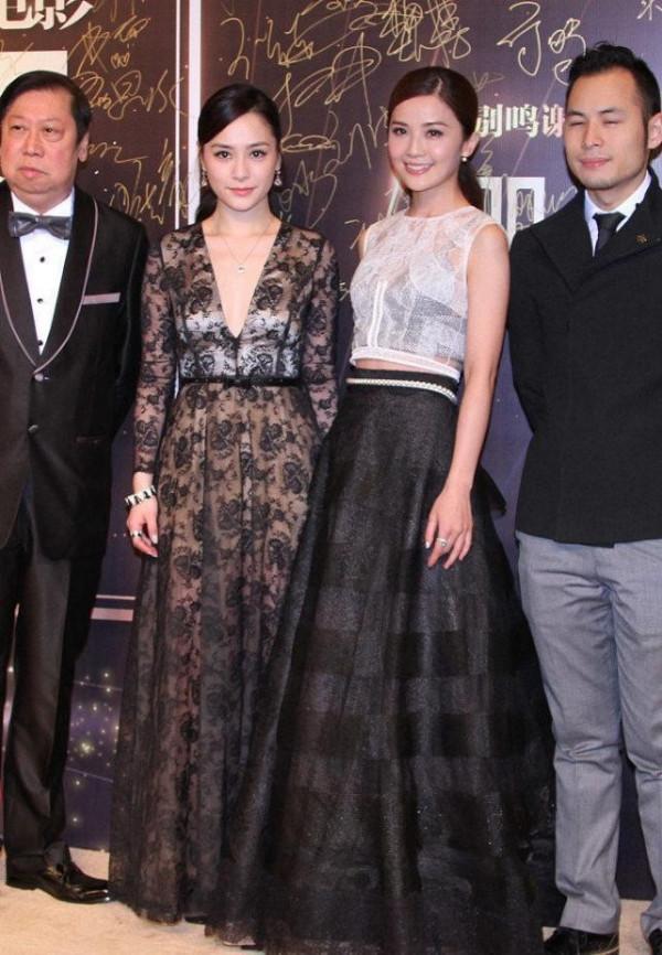 鍾欣潼蔡卓妍同框看得出年齡差別，都穿蕾絲效果不同，保養挺重要