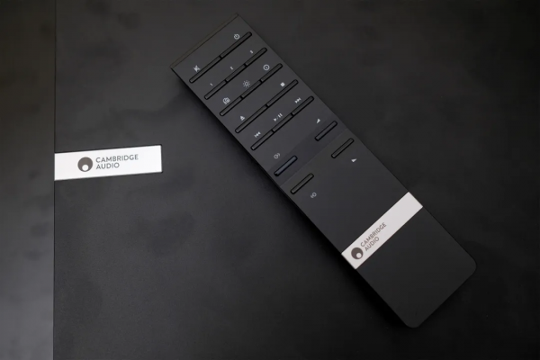 劍橋新款超級旗艦一體機 EVO 150 與4款音箱的搭配效果