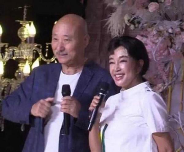 明星離開十級濾鏡:林志玲老10歲,趙麗穎變方臉,劉曉慶“沒眼看”