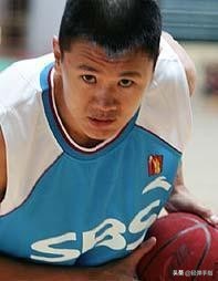 CBA｜劉鐵：場上的“拼命三郎”，輾轉多支球隊，與鞏曉彬成路人