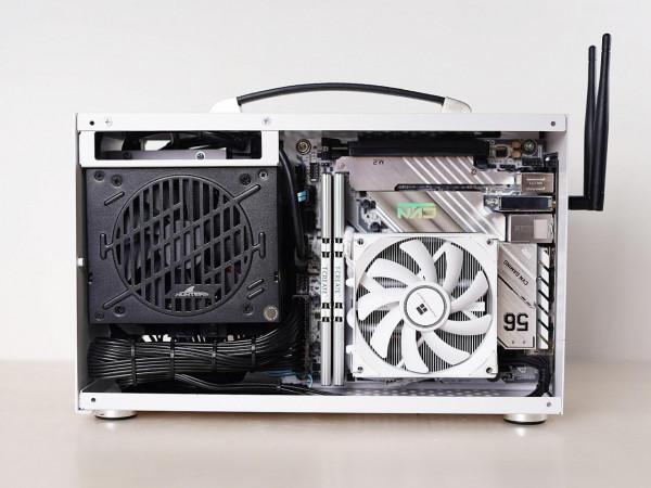 穩定最重要！攢臺ITX主機，還可以讓桌面大一點