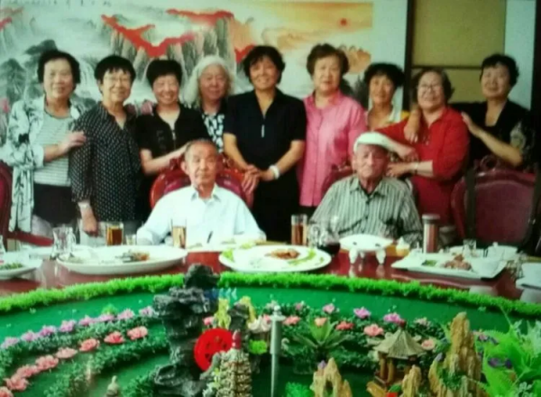 難忘賀蘭山軍馬場女青年牧馬班的如歌歲月