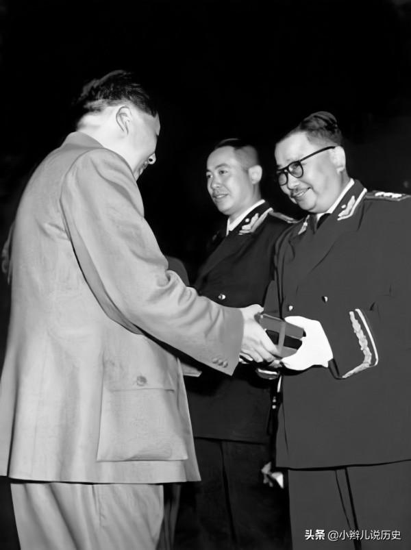 1950年，毛人鳳派特務刺殺毛澤東，毛澤東：李克農是中國第一特務