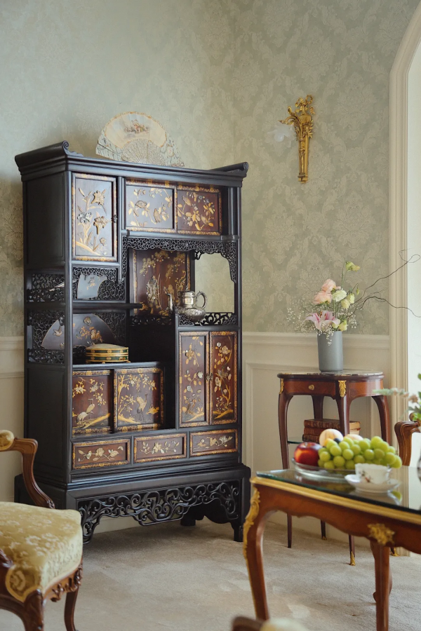 可可&CenterDot;香奈兒捲入的「國潮」風暴，在西方肆虐了300年