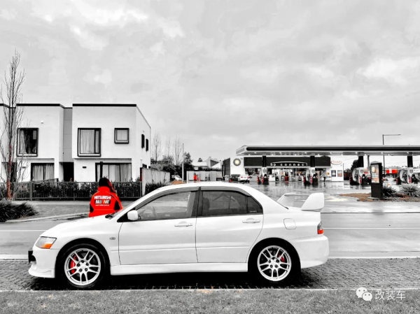 小姐姐連續擁有兩臺";街霸";EVO,完美詮釋何為巾幗不讓鬚眉 小姐姐連續擁有兩臺";街霸";EVO,完美詮釋何為巾幗不讓鬚眉