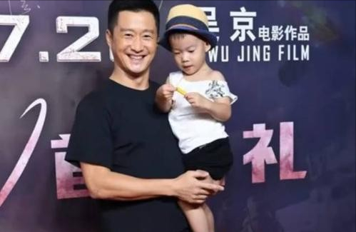 硬漢吳京的蜜糖婚姻：20億身價背後，是妻子謝楠的一句“我養你”