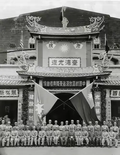 這位國軍名將被俘後，劉伯承元帥&OpenCurlyDoubleQuote;三顧茅廬&rdquo;，請他出山當教官