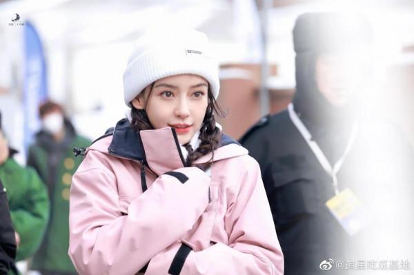 Angelababy、虞書欣滑雪綜藝路透