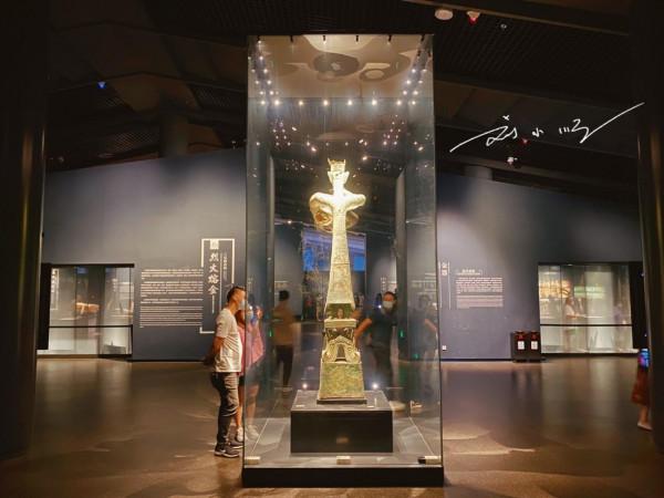 三星堆博物館標誌性文物，被譽為世界銅像之王，仍有許多未解之謎