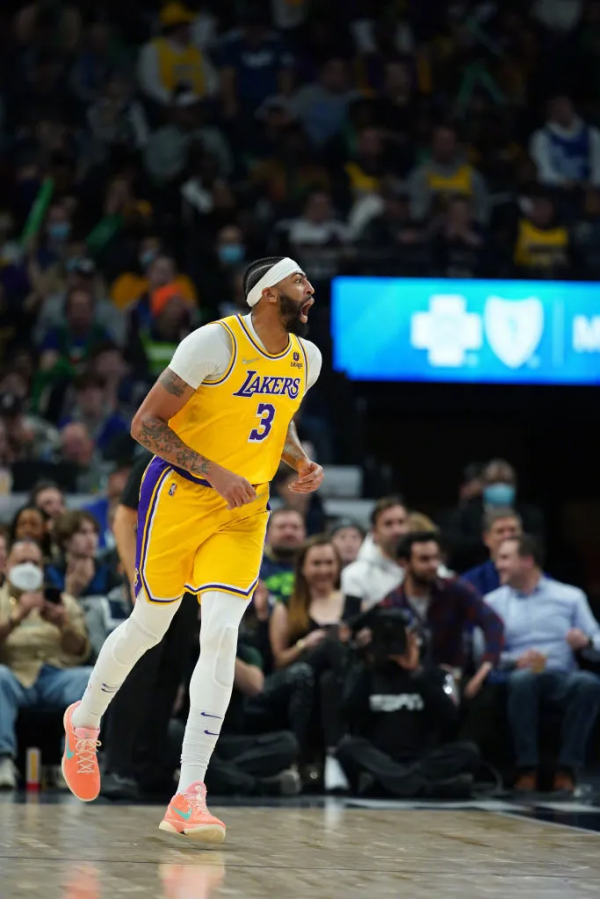 真慘!杜蘭特歐文全部感染!濃眉遭遇十字韌帶撕裂 真慘!杜蘭特歐文全部感染!濃眉遭遇十字韌帶撕裂