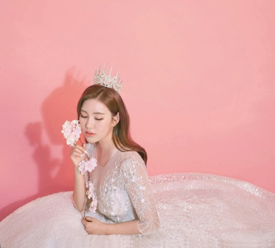 宋佳人，婚禮畫報首次公開