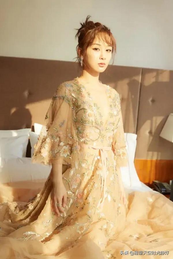 盤點 楊紫的女神衣櫥之絕美禮服裙大賞 瘦下來的小猴子越來越漂亮了 盤點 楊紫的女神衣櫥之絕美禮服裙大賞 瘦下來的小猴子越來越漂亮了