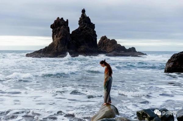 從“曉明哥”到“黃先生”的距離有多遠? 從“曉明哥”到“黃先生”的距離有多遠?