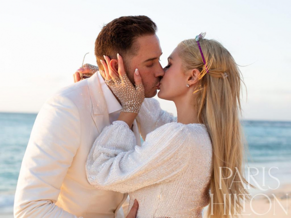 名媛希爾頓嫁了！甩14個富豪明星男友，曬千萬鑽戒，婚禮連辦三天